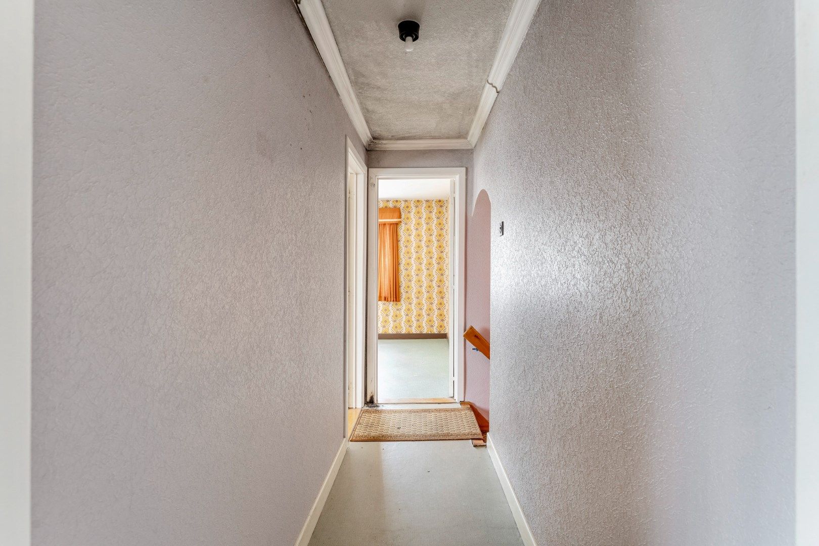 Te renoveren vrijstaande woning op een gunstig gelegen perceel van 12a 07ca vlakbij het centrum foto 25