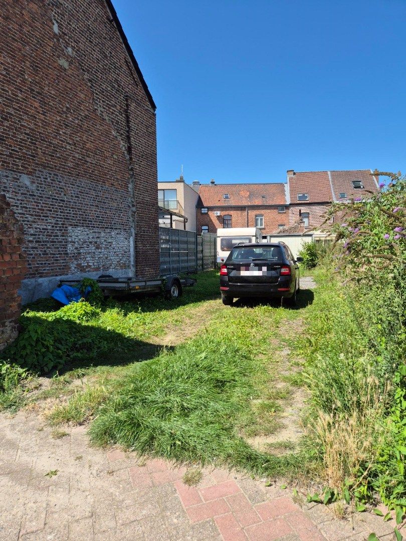 Bouwgrond/Projectgrond voor gesloten bebouwing in het centrum van Merchtem foto 5