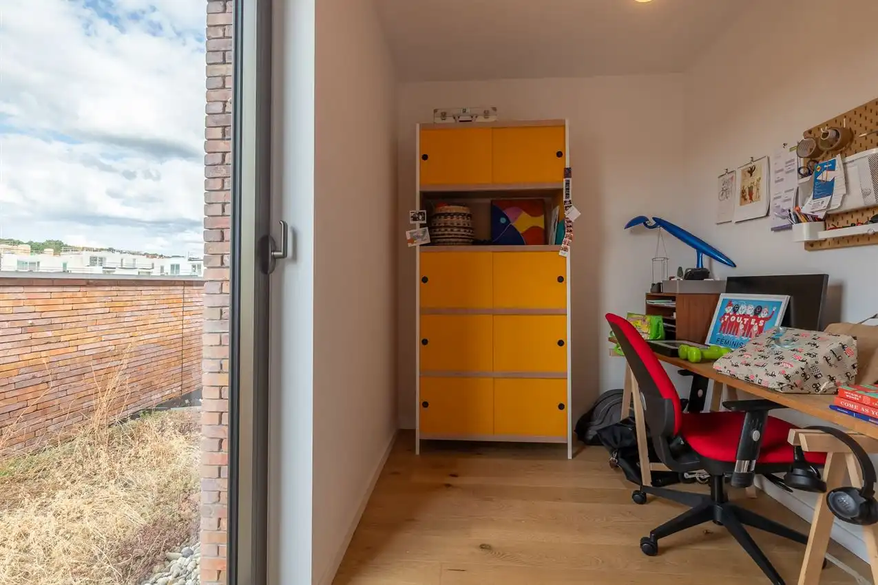Lichtrijke penthouse met 2 slpk, terras en autostaanplaats foto 13