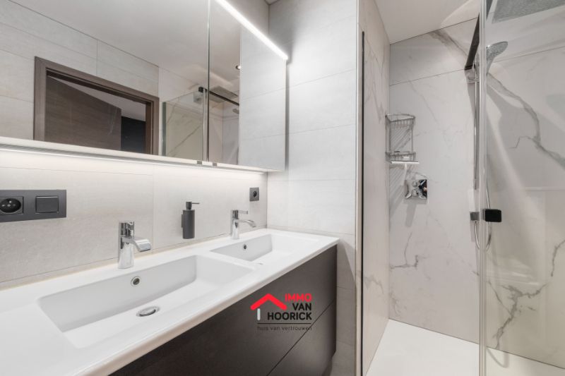 Instapklare woning - 12 zonnepanelen - EPC 87 kWh/m² label A !! foto 10