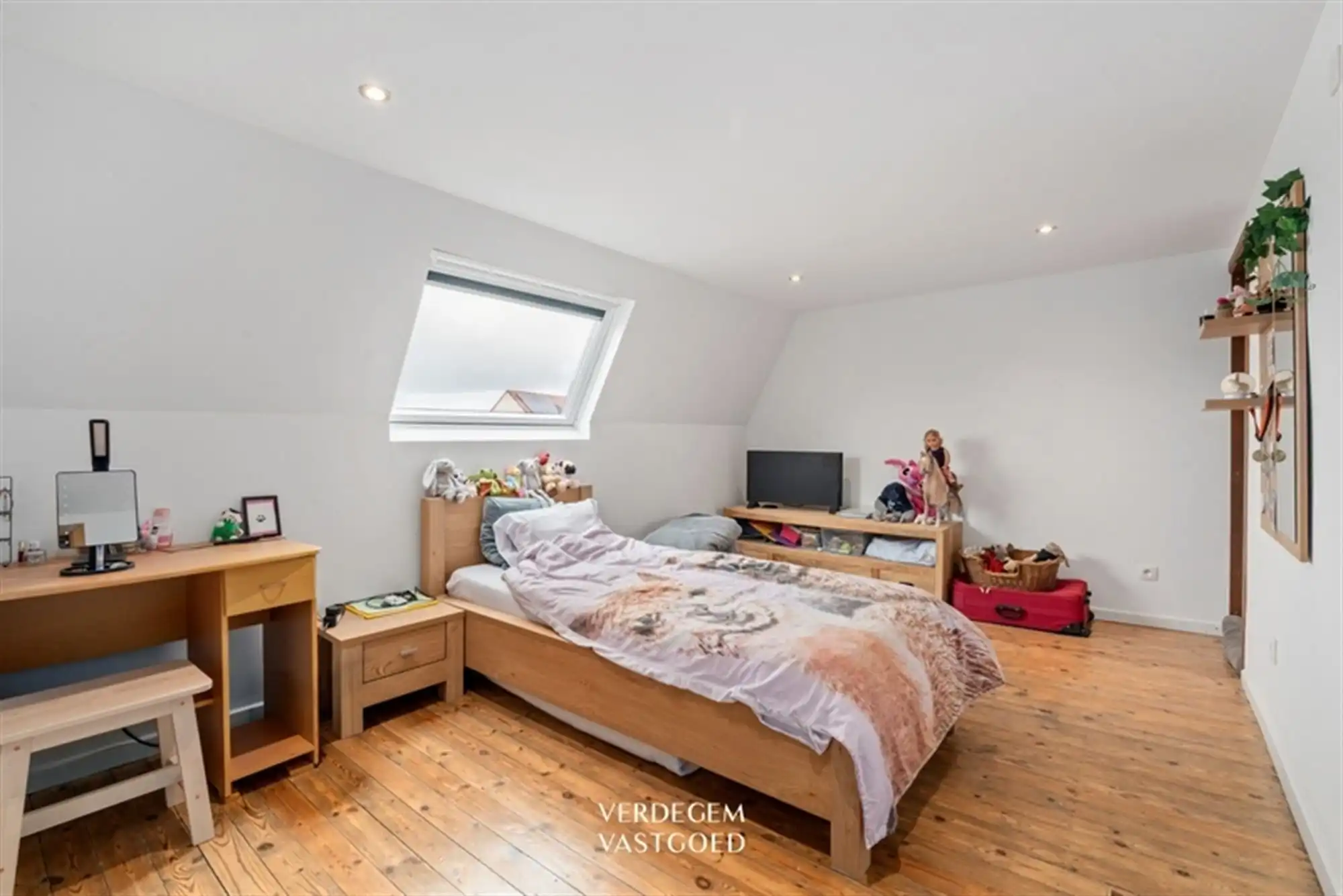 Vrijstaande woning met 2 slaapkamers, tuin en weidse zichten foto 10