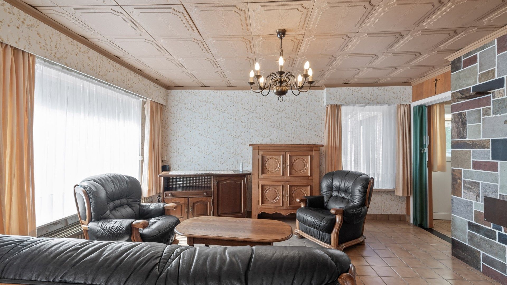 Vrijstaande woning op perceel van 9a 37ca foto 9
