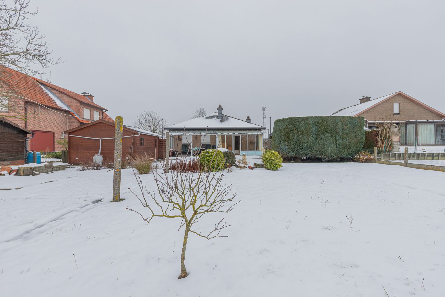 Charmante op te frissen bungalow in het rustige Opwijk foto 19