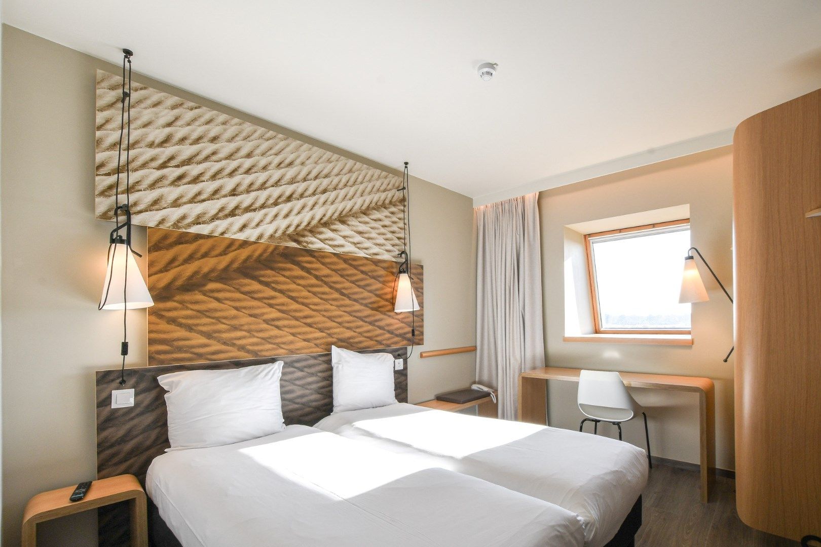 Uw Perfecte Investering aan de Belgische Kust: Hotelkamer in Ibis De Haan foto {{pictureIndex}}