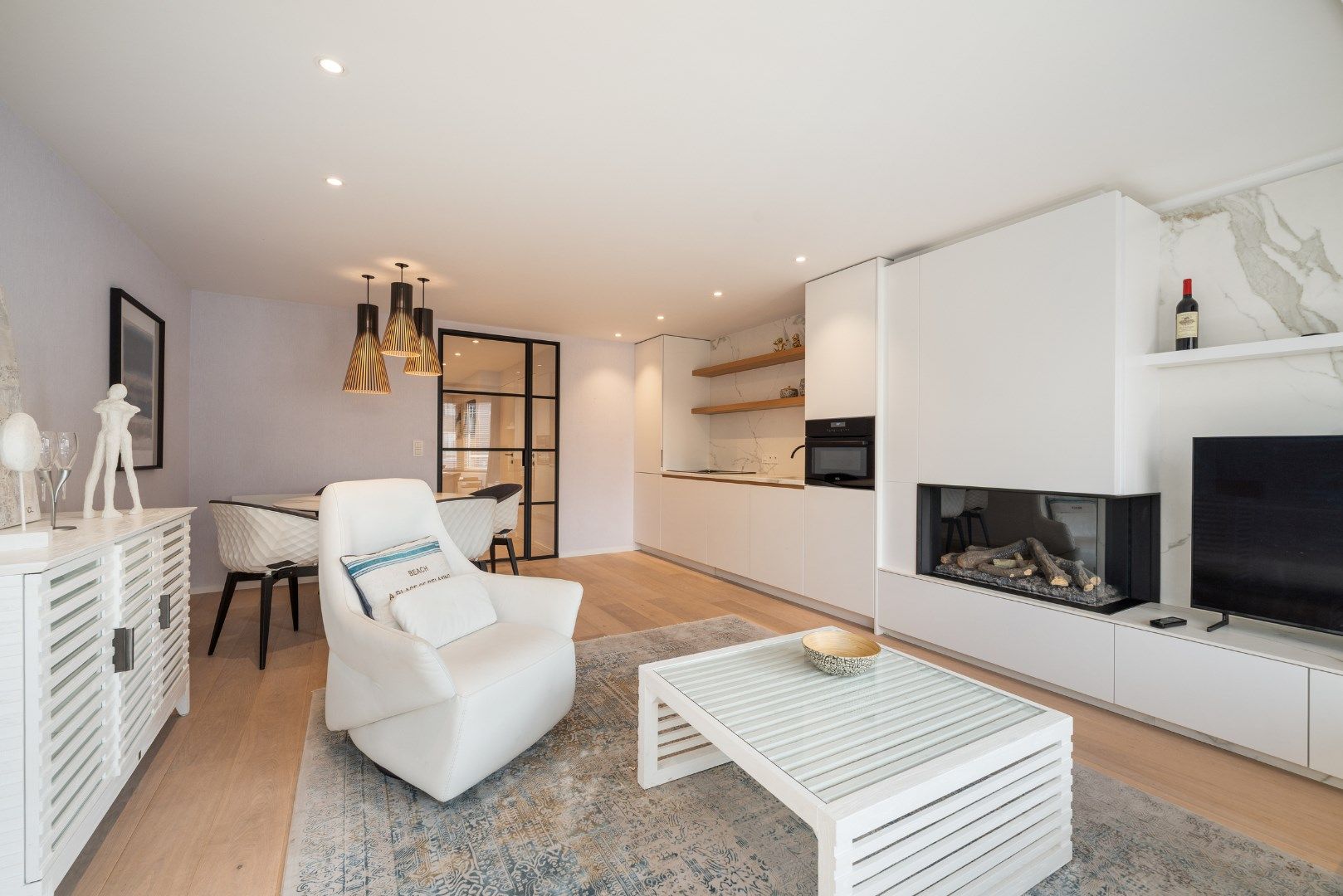 Stijlvol appartement op toplocatie in de Lippenslaan foto 4