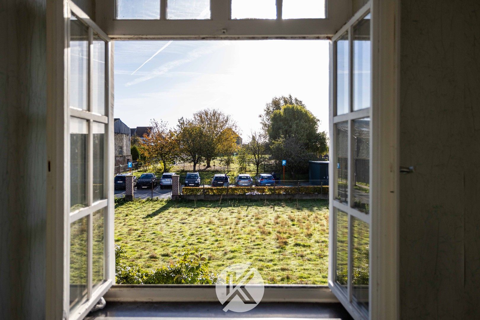 Tijdloze pastorie met historische allure op 4.057 m² foto 19