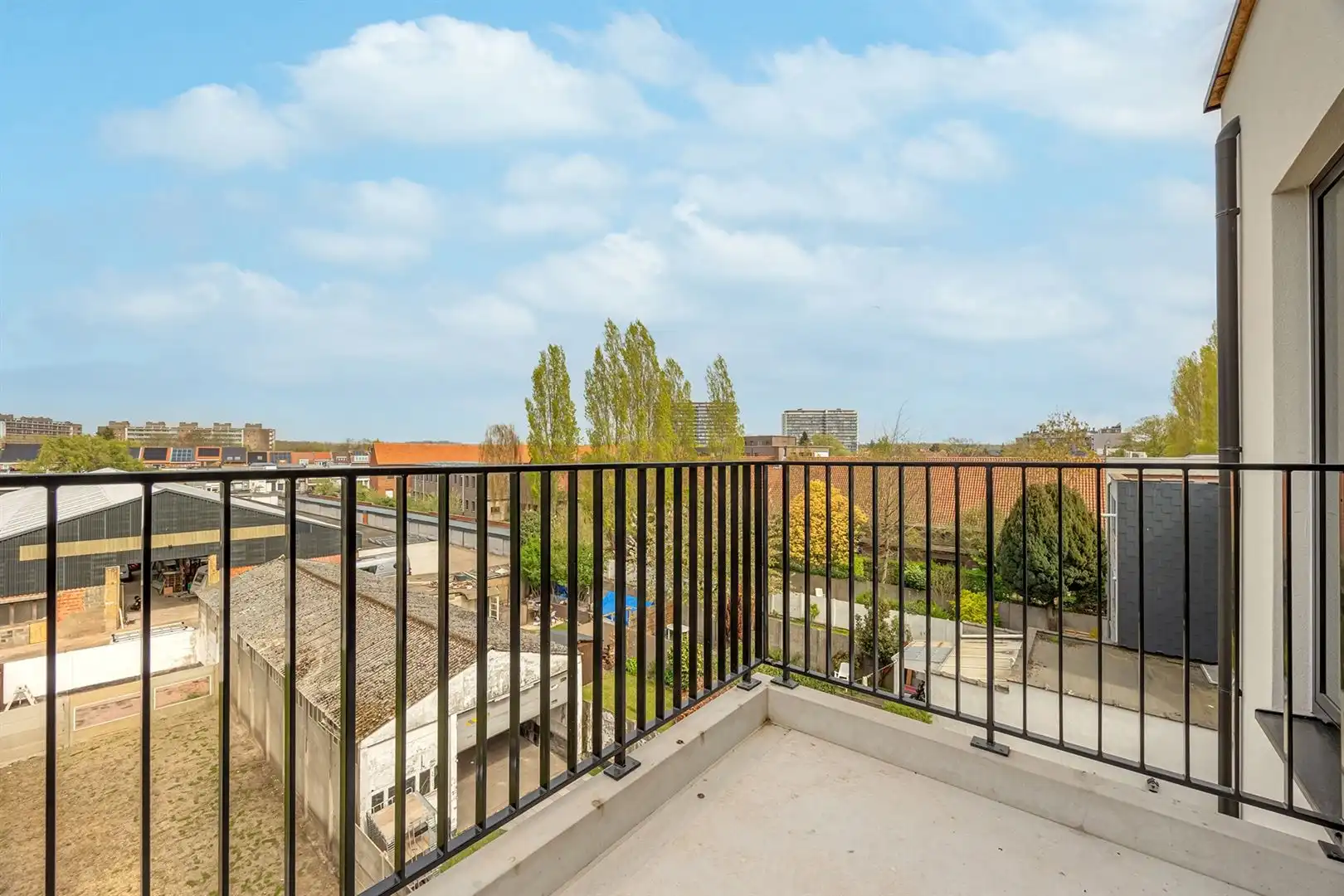 NIEUWBOUWAPPARTEMENT onder registratierechten  foto 2