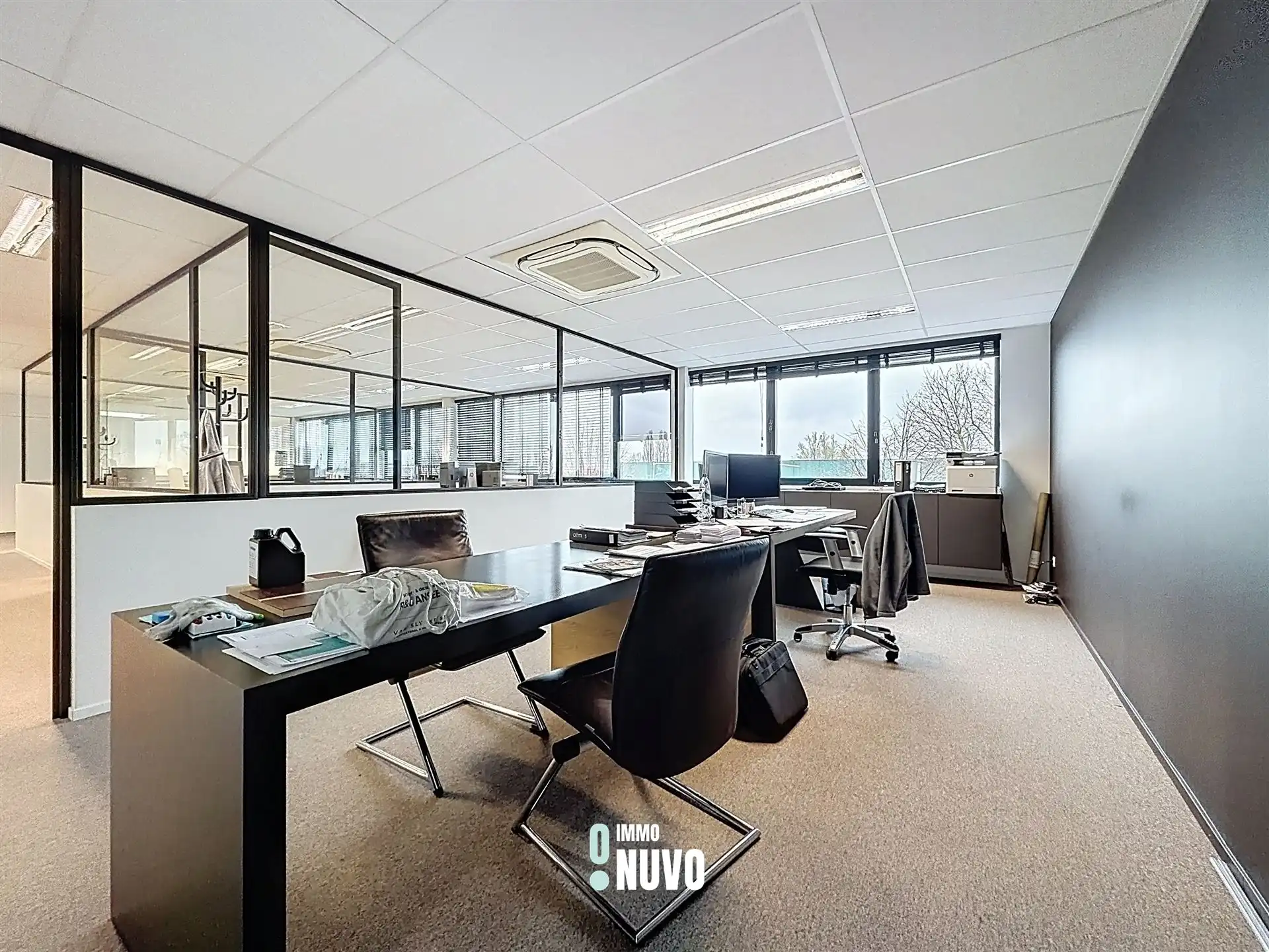 Magazijnen + Kantoren + Showroom foto 18