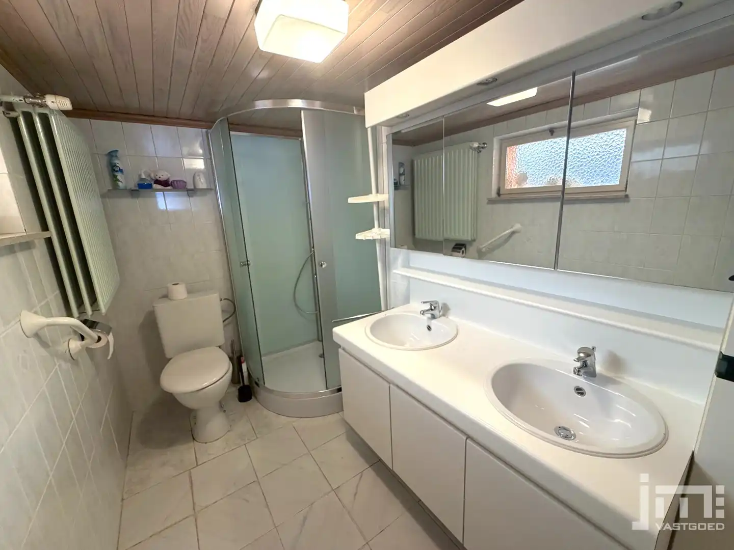 Ruime woning foto 8
