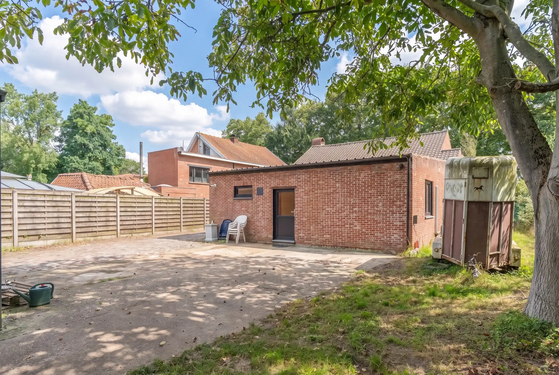 Ger. woning met 3 slpk en grote garage/werkplaats op 1.705 m² foto 43