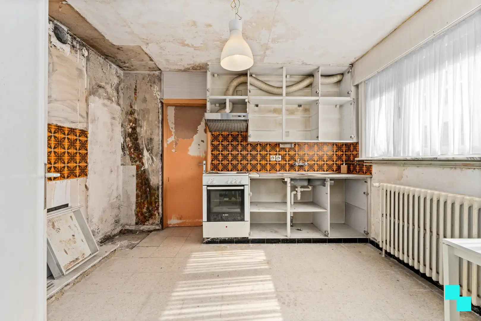 Te renoveren woning met 3 slaapkamers en garage - Roeselare foto 7