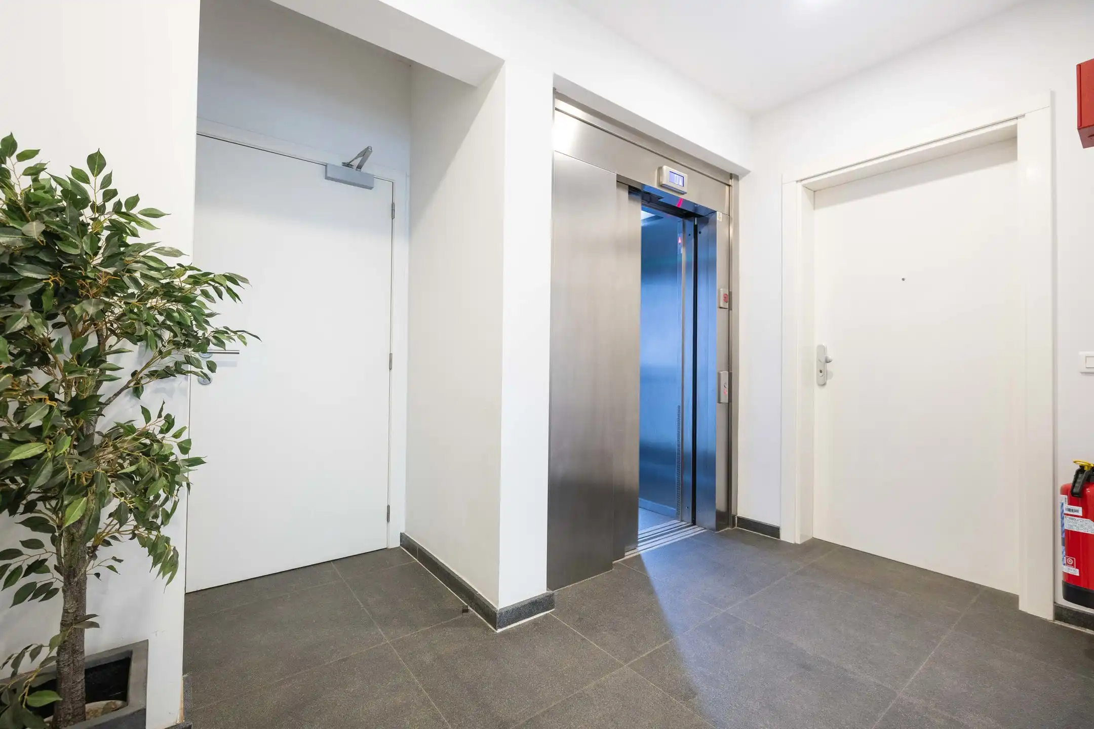 Appartement met 3 slaapkamers + P foto 21