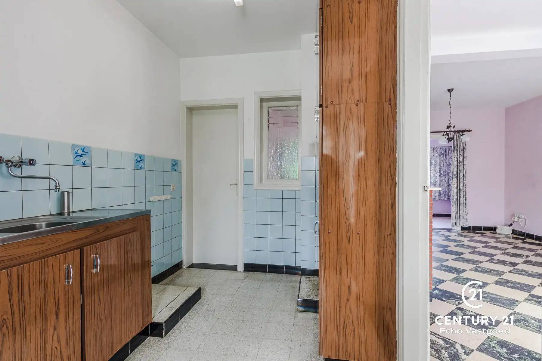 Te renoveren halfopen woonst met veel potentie op topligging foto 13