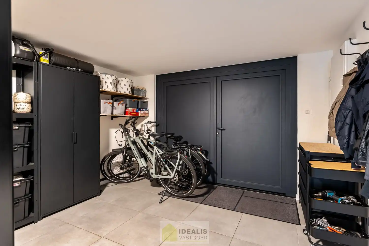 IDEALIS VASTGOED – Een prachtige instapklare woning in het fijne Hamont op een steenworp van de NL-grens! foto 44
