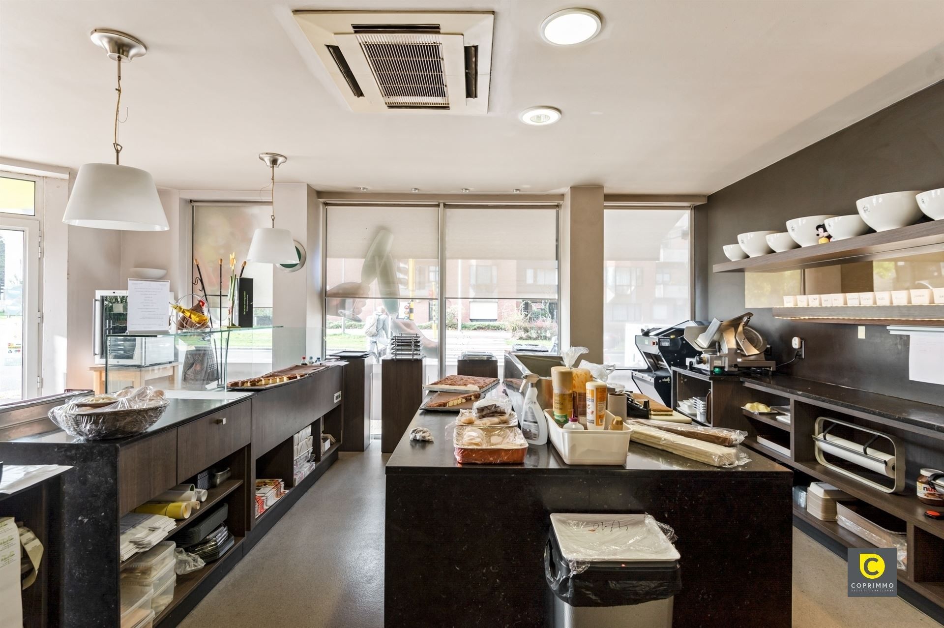 Commerciële ruimte op toplocatie! foto 10