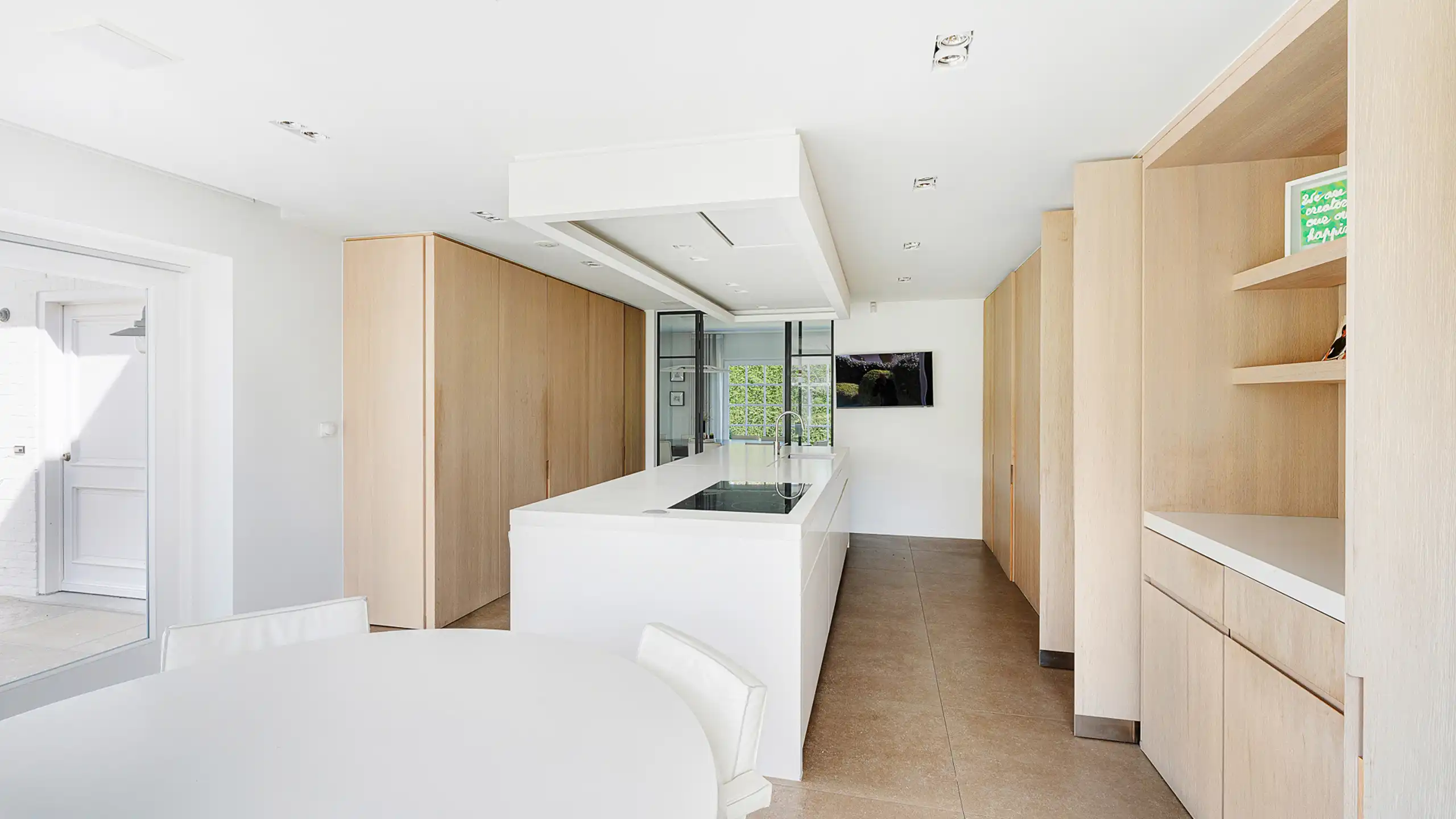 Exclusieve villa met zwembad op een residentiële topligging foto 18