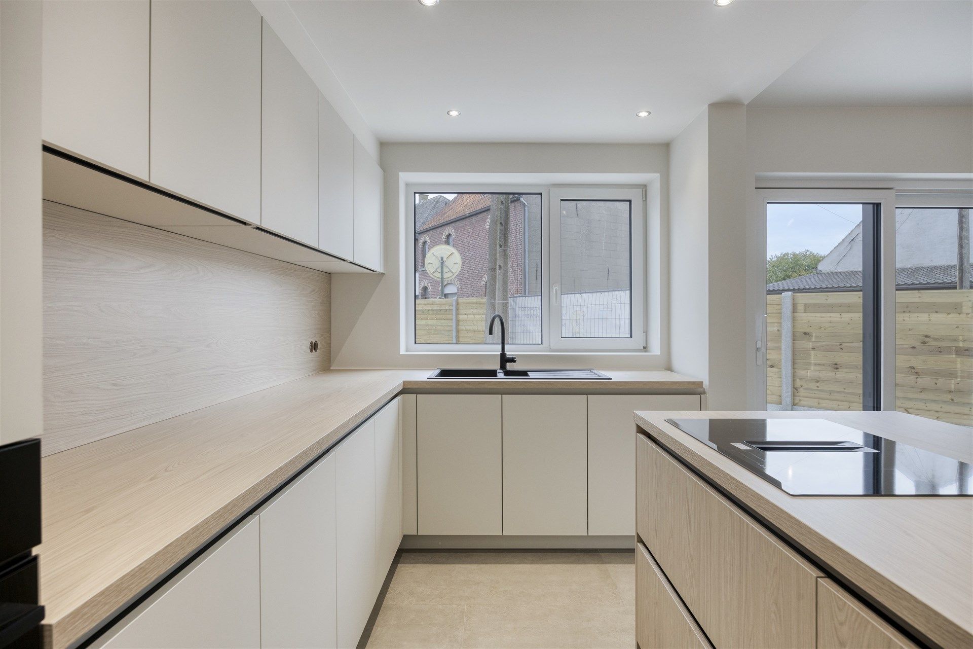 Moderne woning met 4 slaapkamers te Sint-Lievens-Houtem foto 7