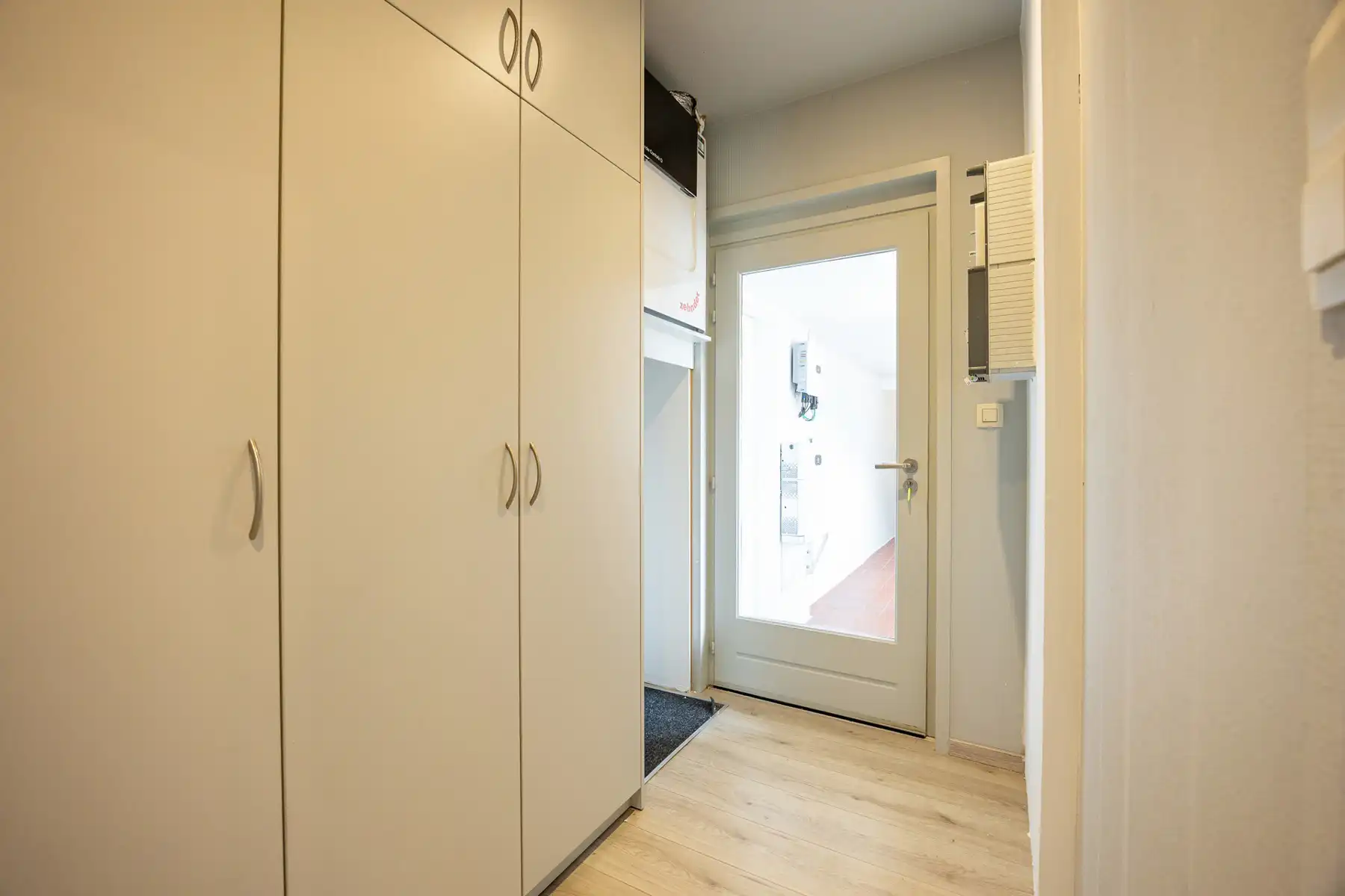 Laagbouwwoning met 3 slaapkamers, garage en carport op een rustige locatie in Merksplas.  foto 9