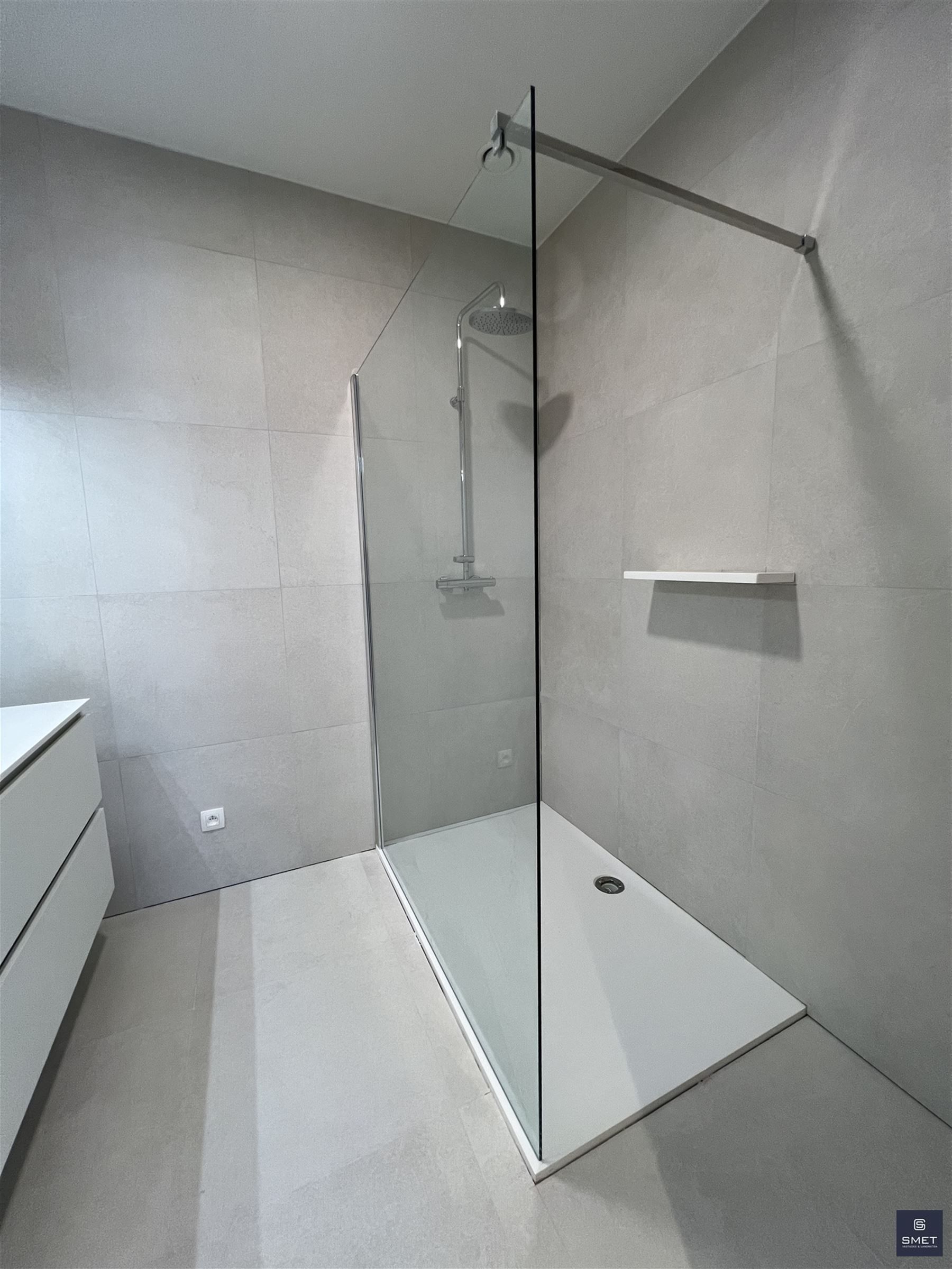 NIEUW APPT MET 2 SLPKS EN AUTOSTAANPL. foto 16