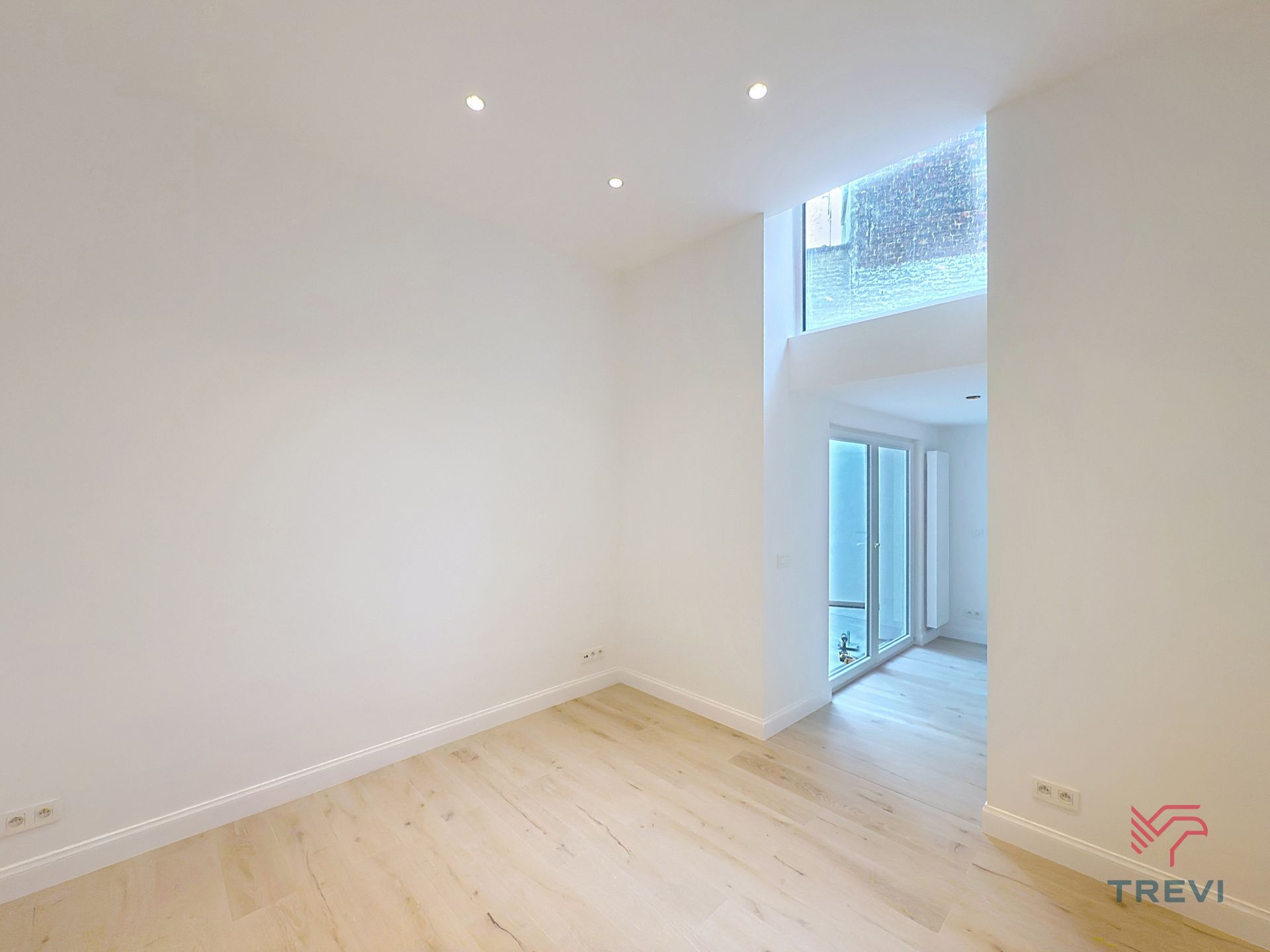 Gerenoveerd 2 slaapkamer appartement voor 1e bewoning! foto 9