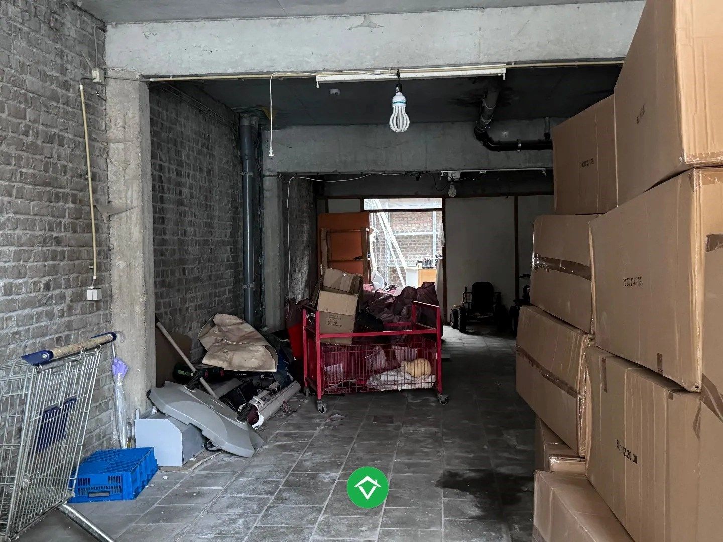 Opbrengsteigendom te koop met ruime garages in Oostende foto 28