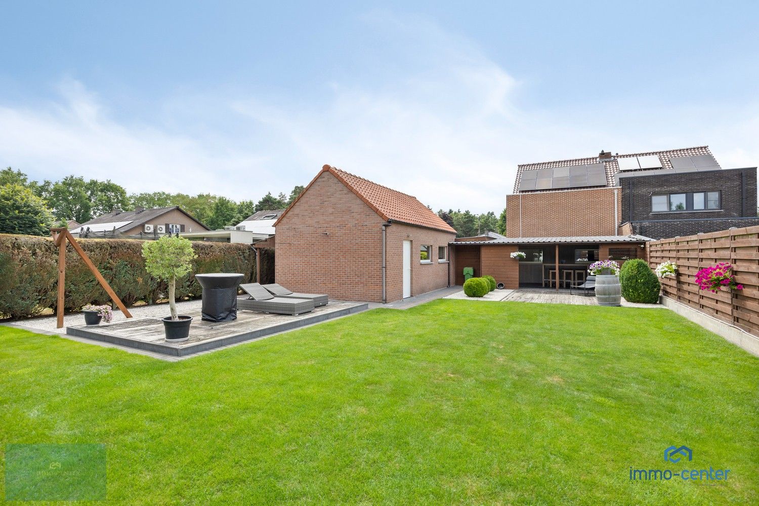 Exclusief wonen: luxueus gerenoveerde woning met buitenverblijf, EPC B en zonnepanelen foto 18