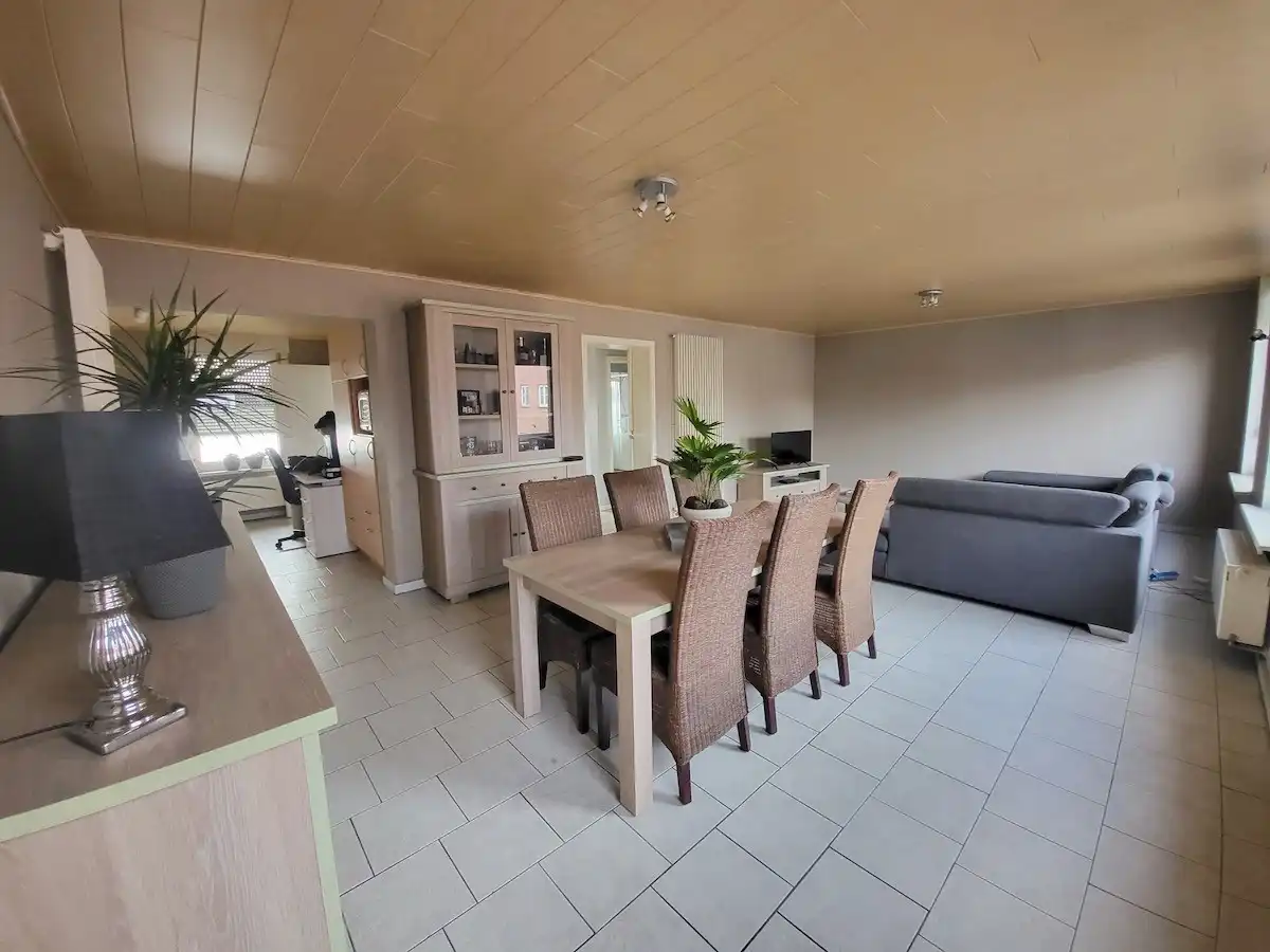 Beselare - Investeringspand met kantoorruimte en 2 verhuurde appartementen foto 9