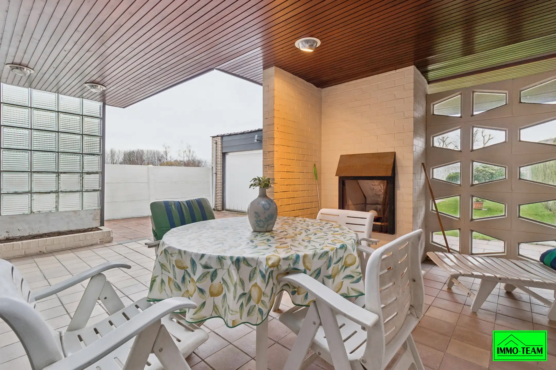 Goed onderhouden 3-gevelwoning met 3 slks, tuin en garage foto 20