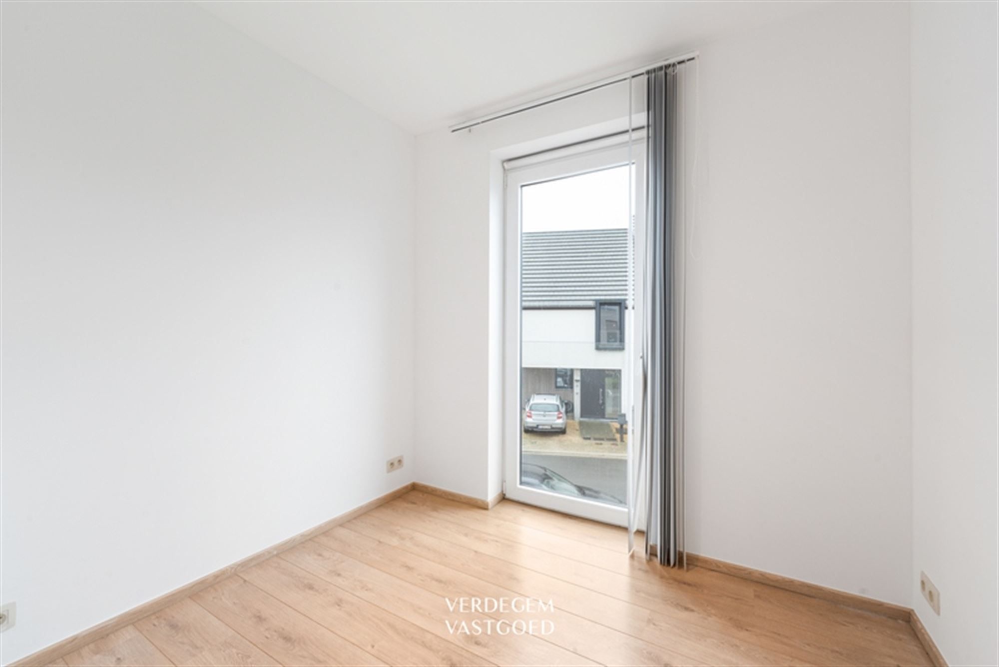 Zeer rustig gelegen appartement op de 1ste verdieping met 2+1 slaapkamers en 2 autostaanplaatsen foto 12