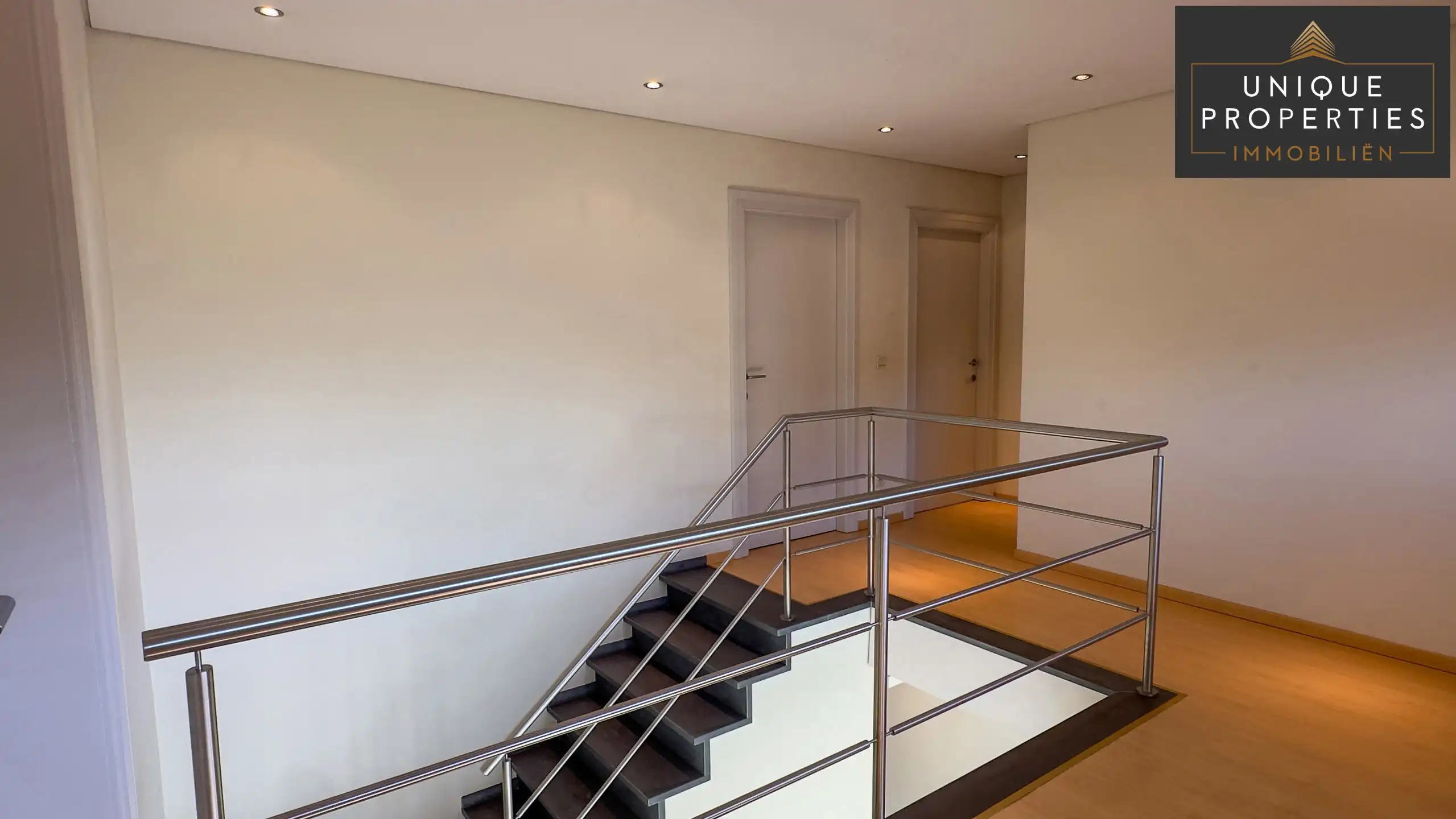 Villa te koop foto 23