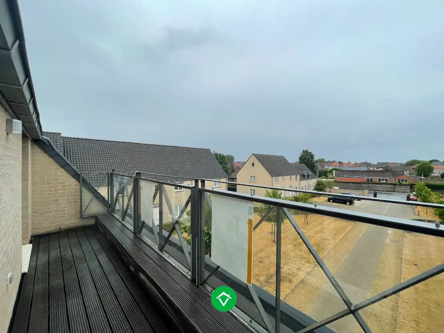 Rustig gelegen duplex appartement met 2 slaapkamers en autostaanplaats te Lichtervelde VRIJ 1/08/2026 foto 14
