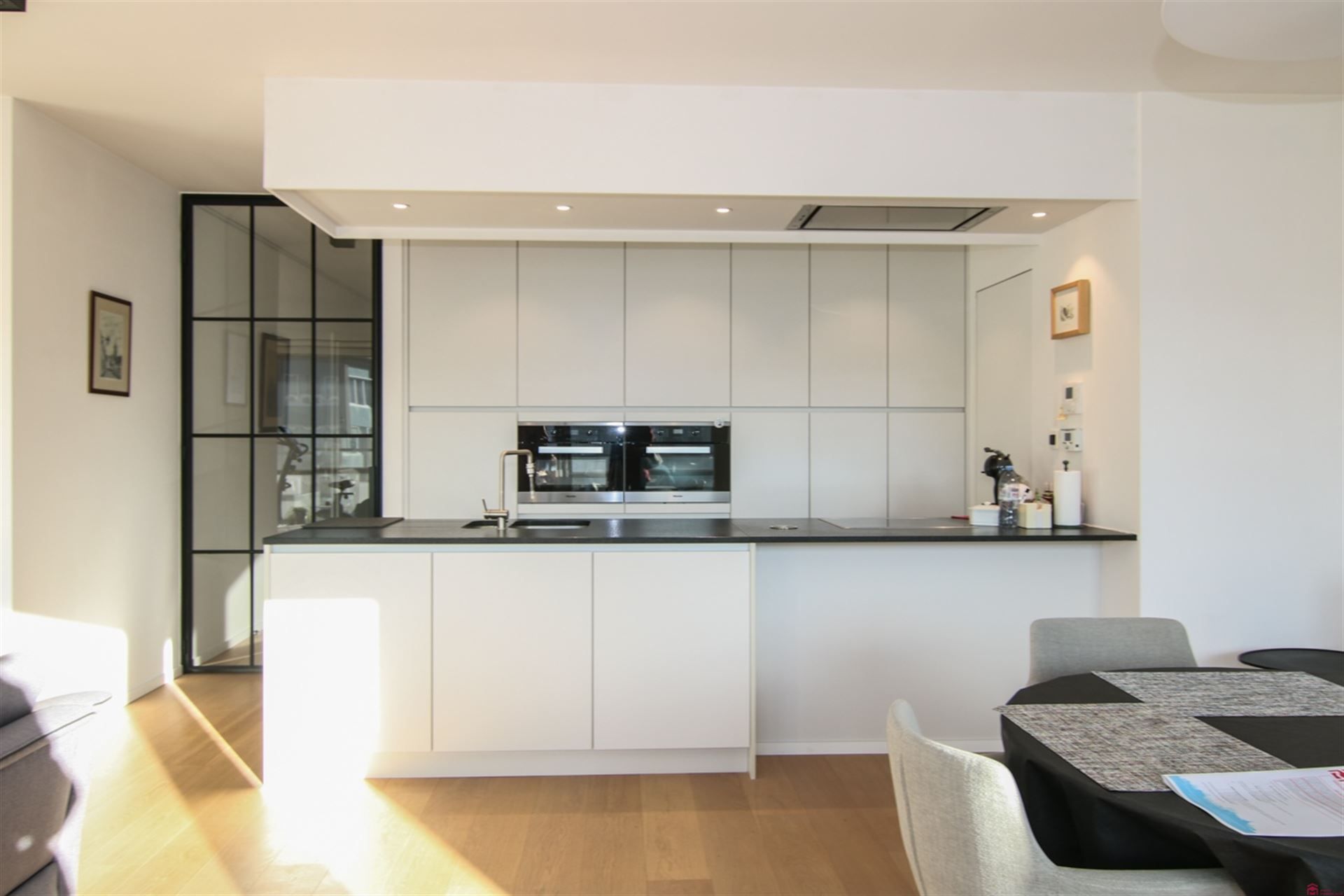 Instapklaar appartement met zonneterras en zicht op de Leie foto 7