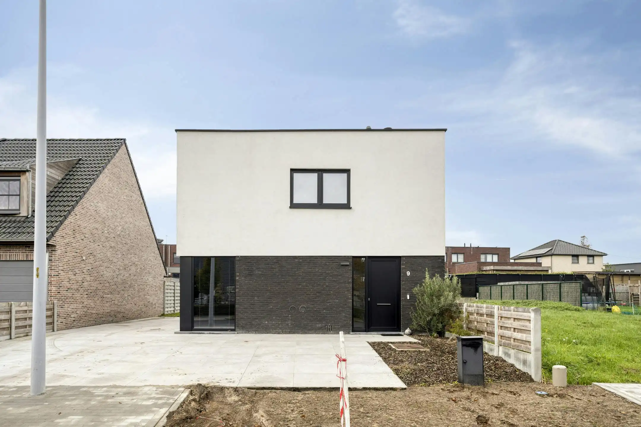 Recente woning (2020) met 4 slaapkamers te koop in Aartrijke foto 12