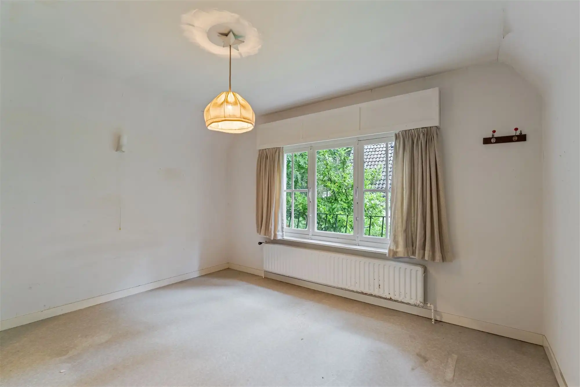 Charmante te renoveren woning op 9a75ca foto 13