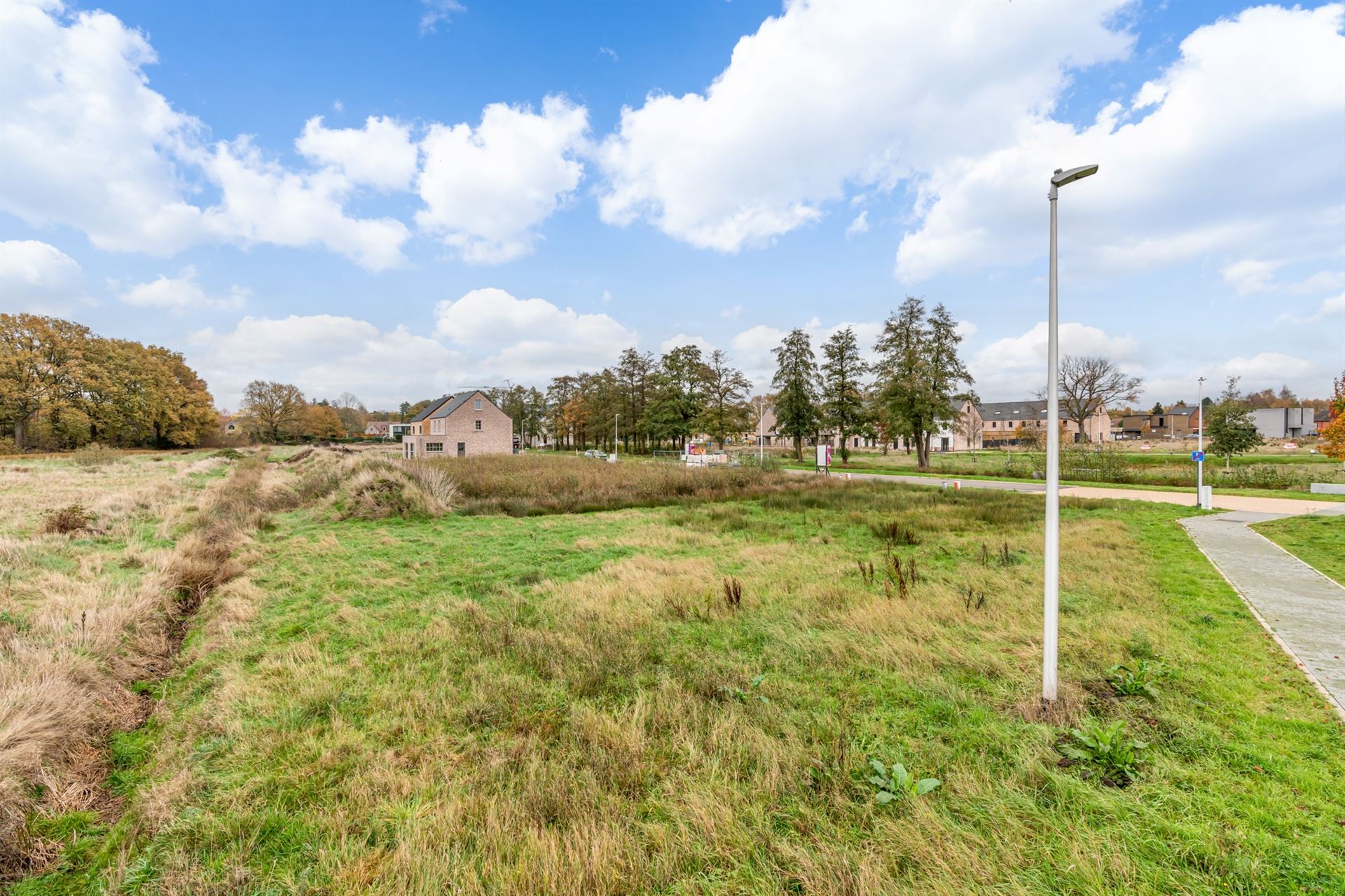 Bouwgrond voor open bebouwing. foto 6