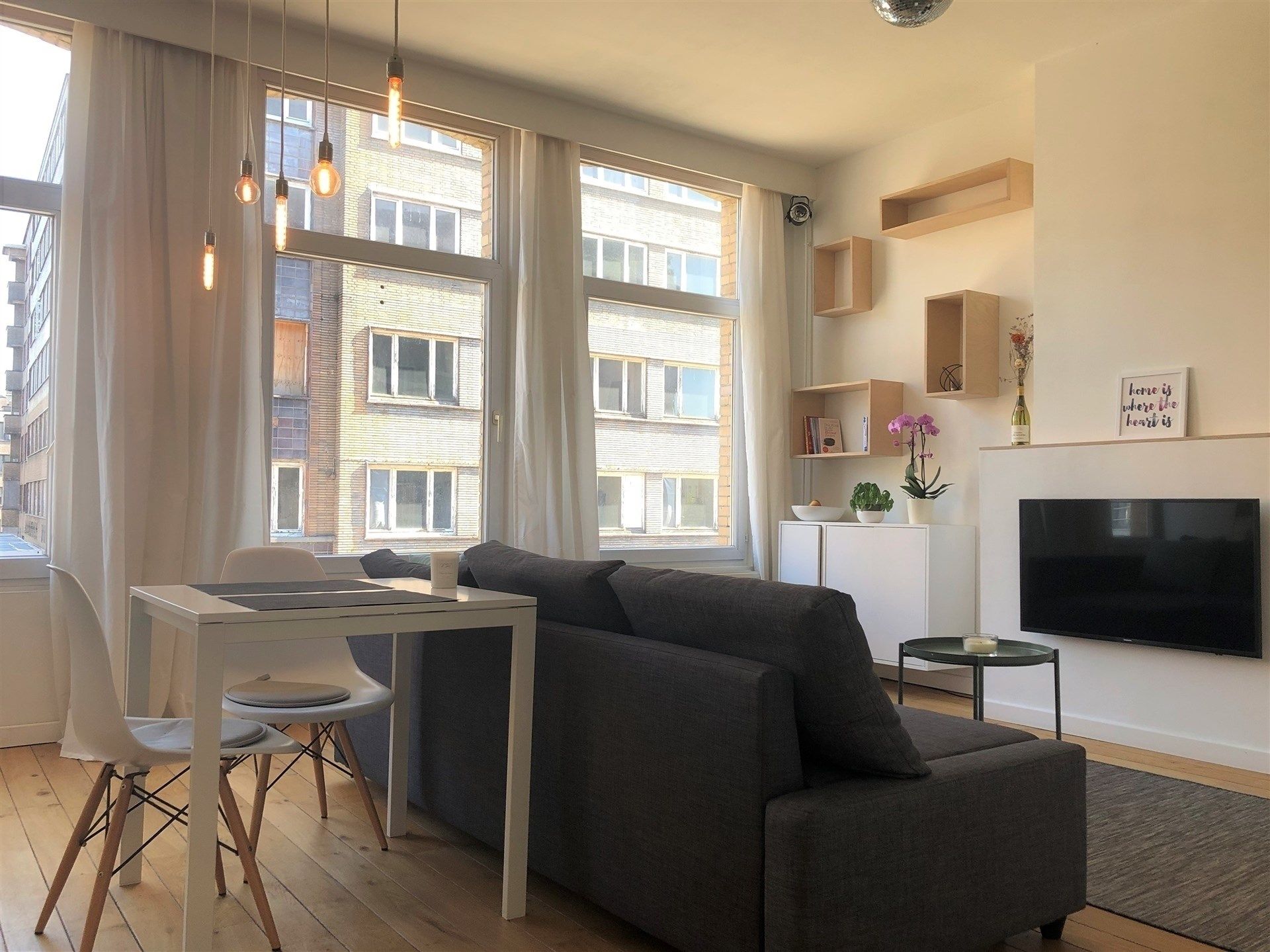 Gemeubeld appartement met 1 slaapkamer! foto 5