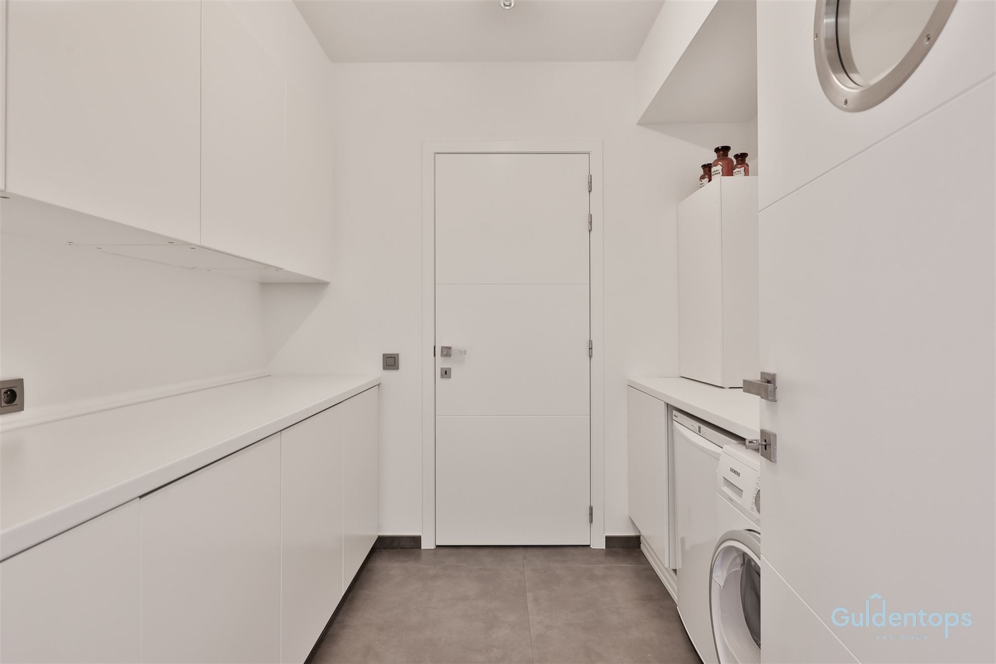 Knap ruim luxueus appartement op absolute toplocatie foto 16