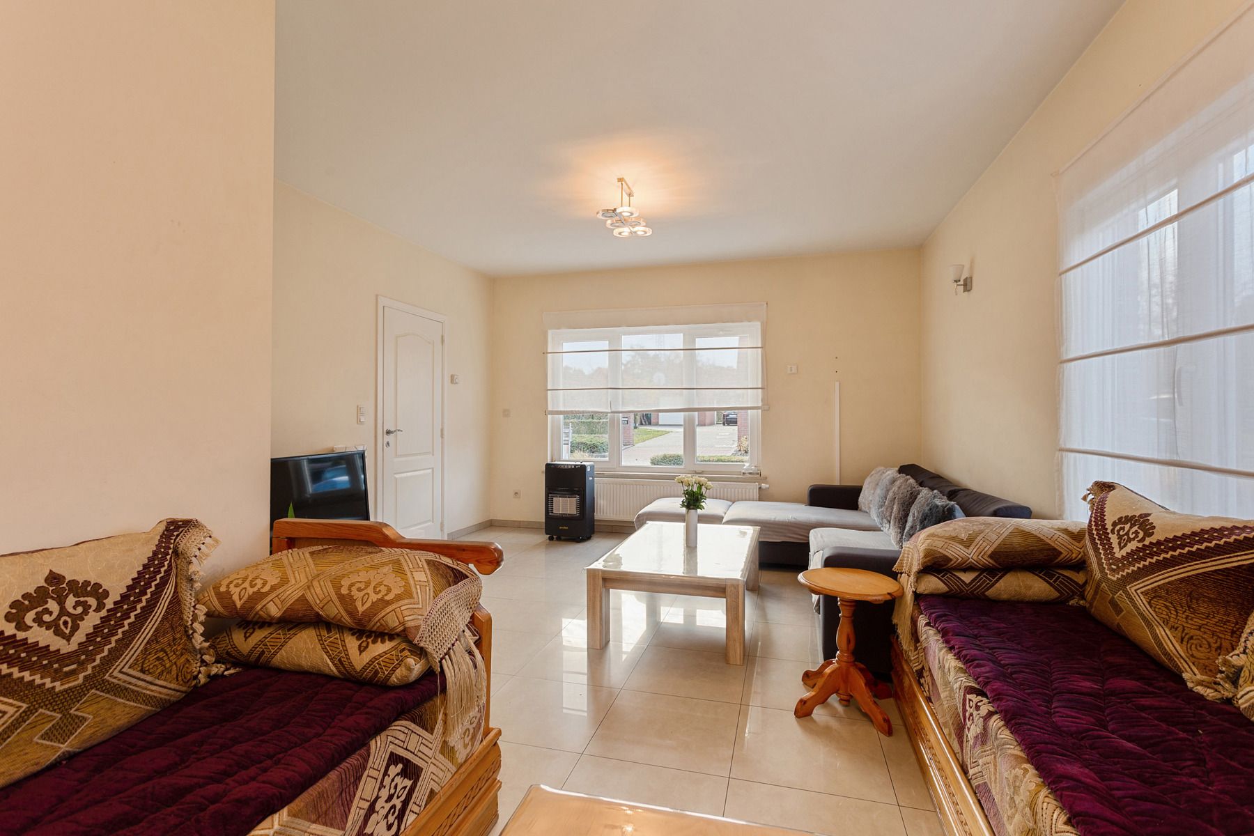 CHARMANTE WONING MET 3 SLAAPKAMERS OP 8A 63CA  foto 10