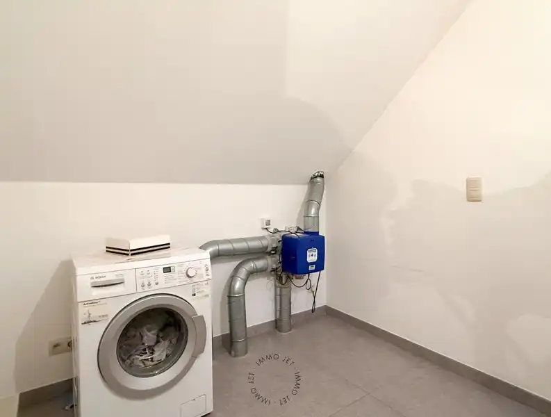 Triplexappartement op de eerste verdieping in Vrasene foto 11