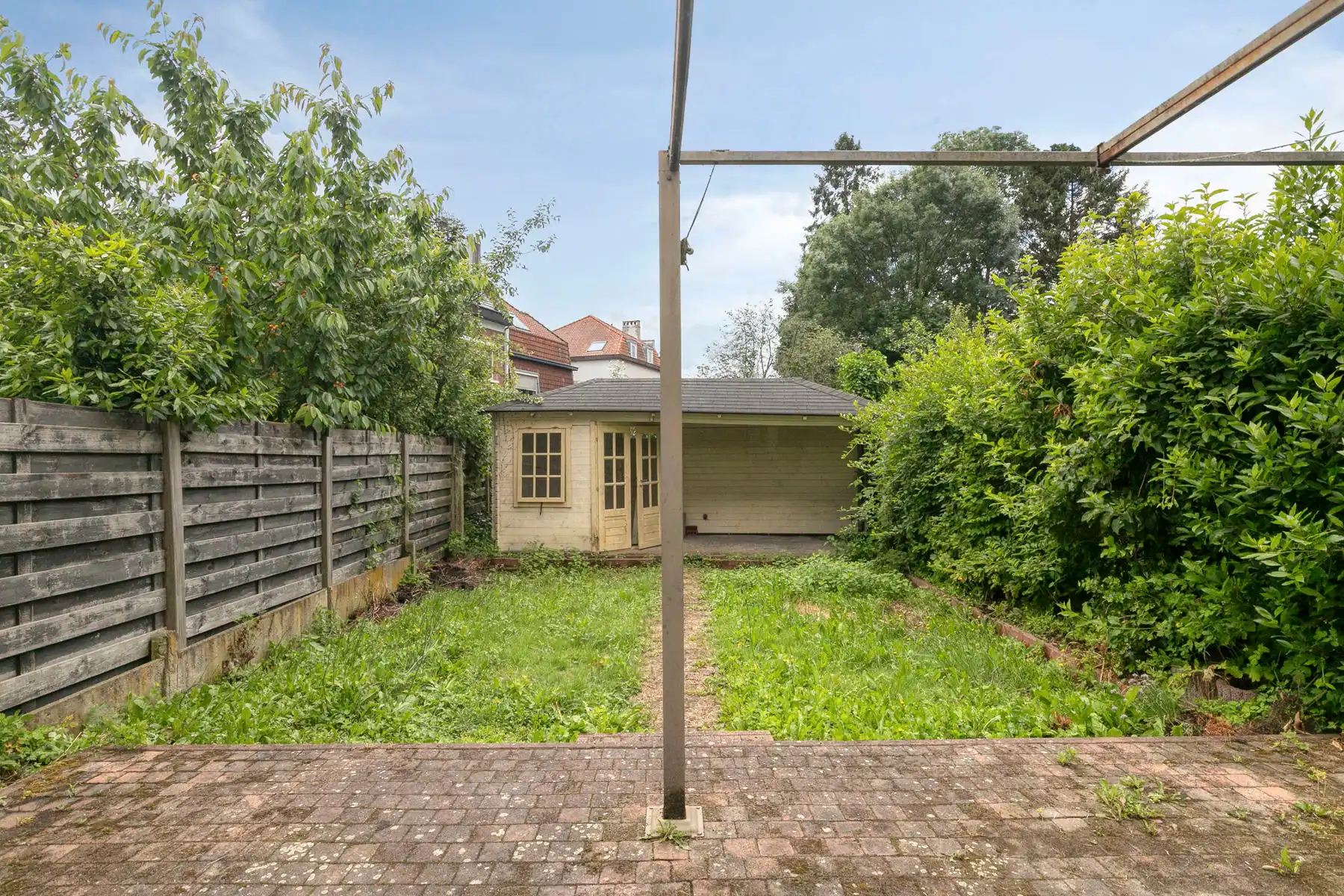 Eengezinswoning met 3 kamers, inrichtbare zolder en tuin foto 24