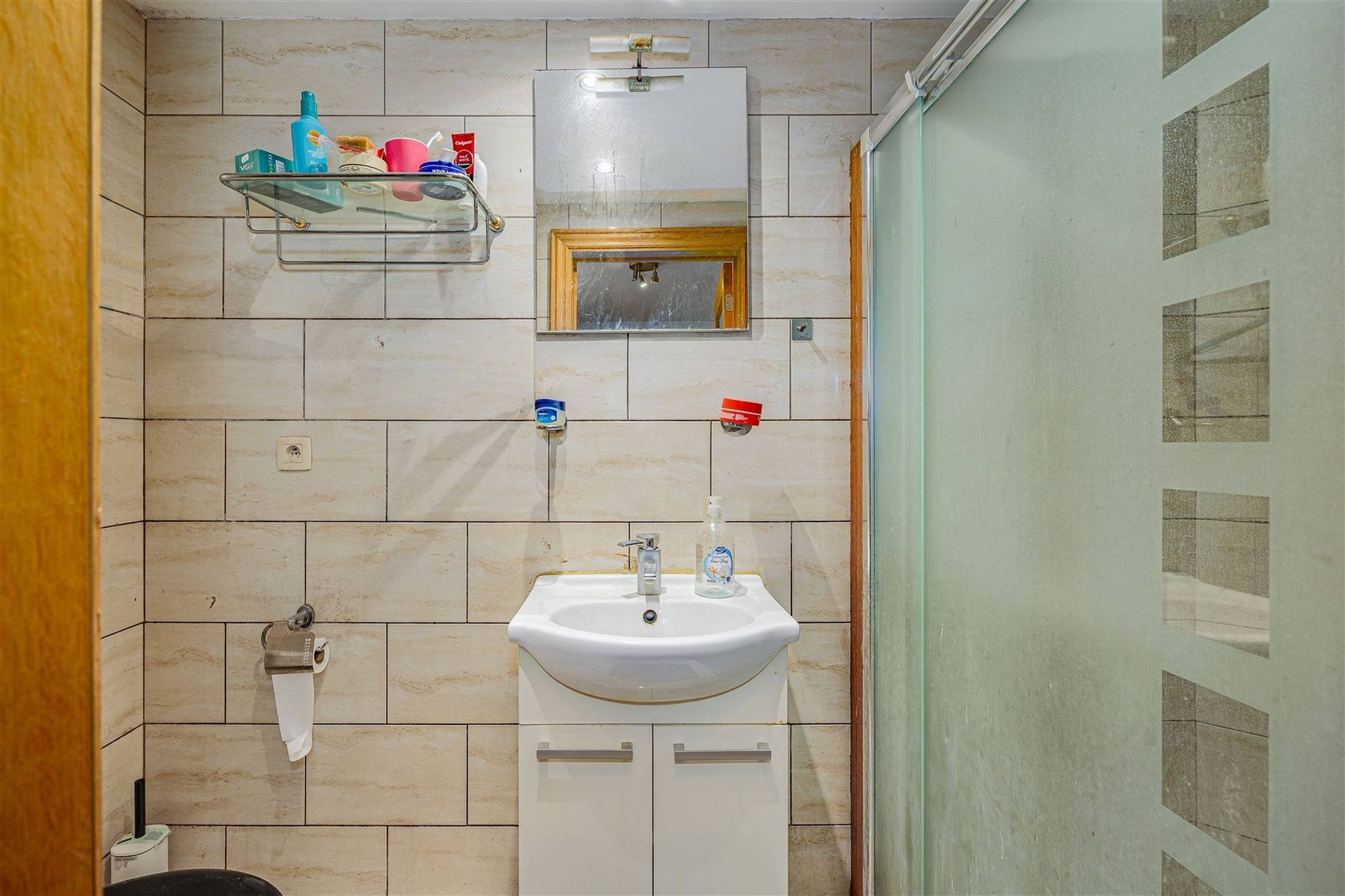 Woning met koer thans ingedeeld in 2 appt foto 14