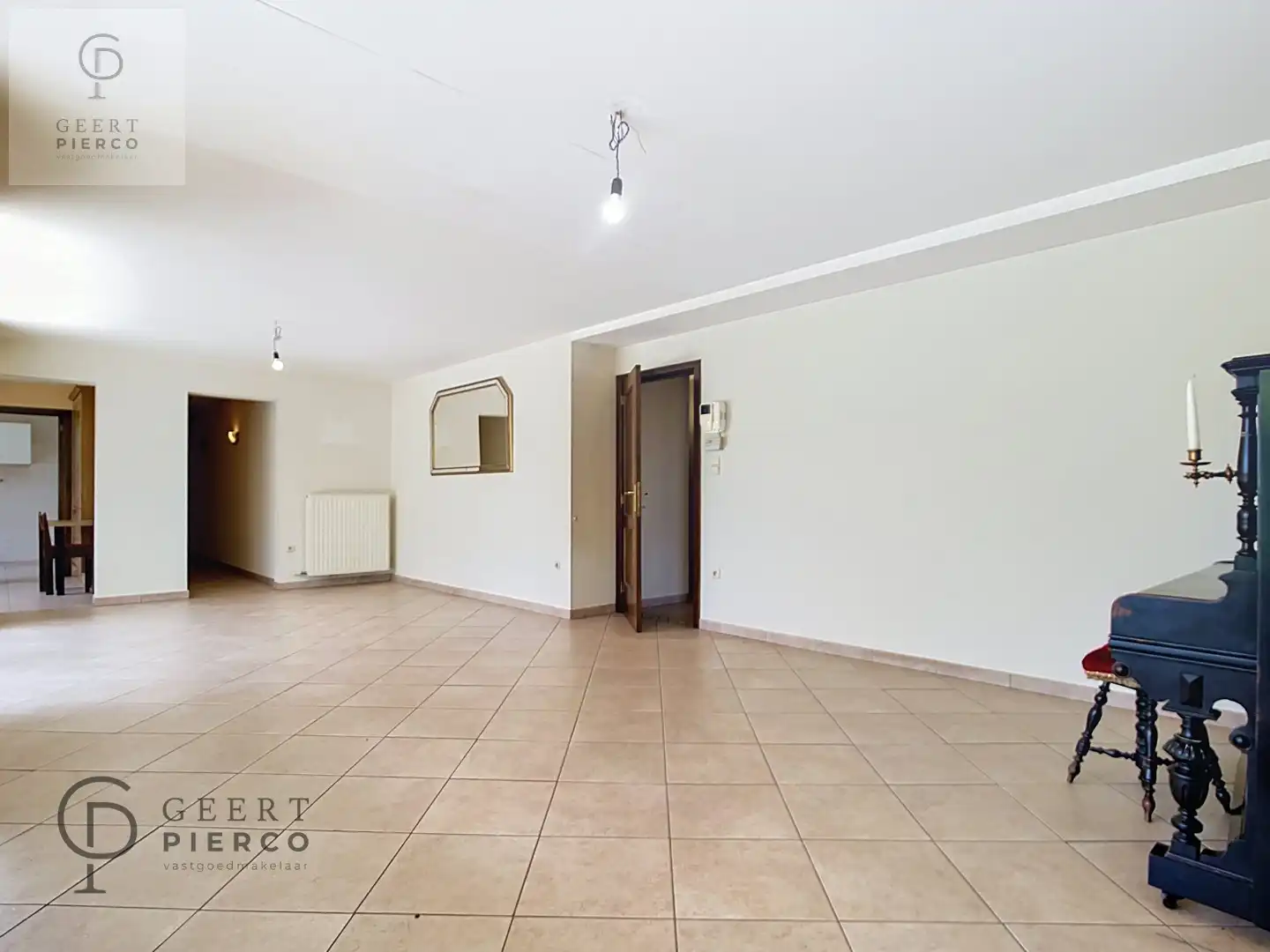 Instapklaar gelijkvloers appartement met garagebox en tuin in Landen foto 4