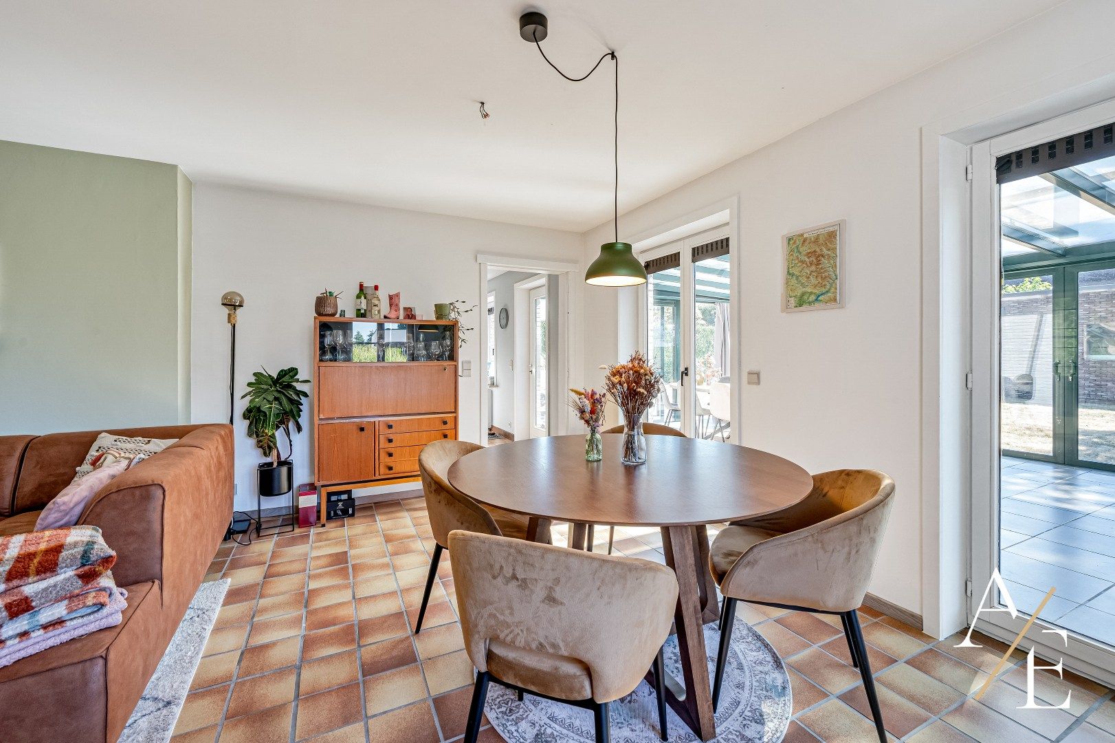 Instapklare open bebouwing met 3 slaapkamers en 2 badkamers foto 5