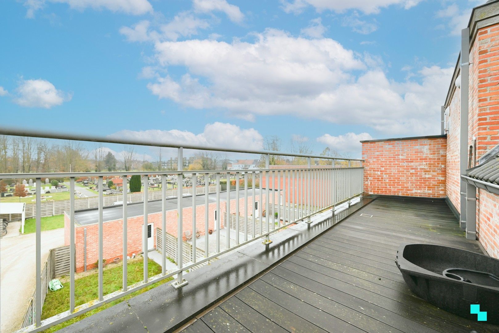 Duplexappartement nabij centrum Oostrozebeke foto 13