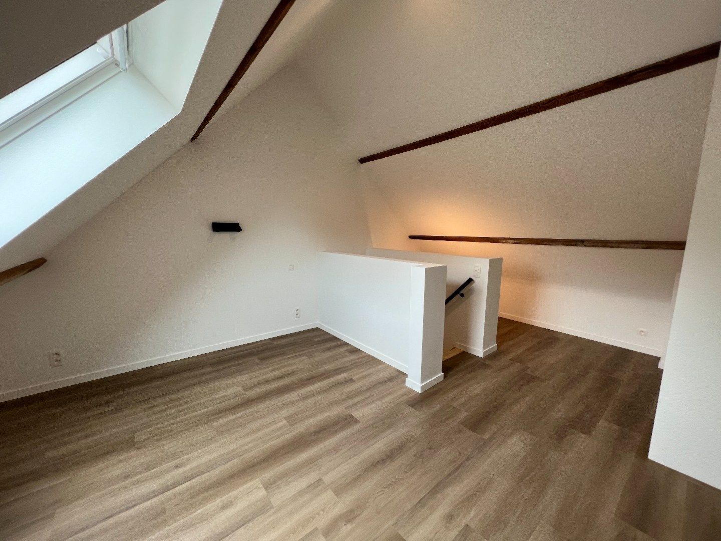 WONING MET 2 SLAAPKAMERS EN TERRAS IN CENTRUM foto 10