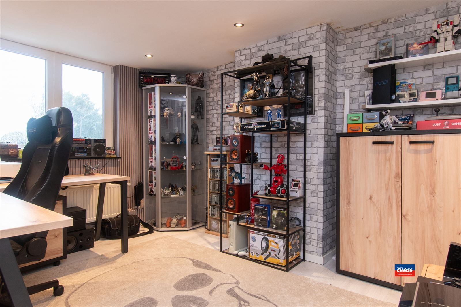 Gezinswoning met vier slaapkamers en tuin foto 12