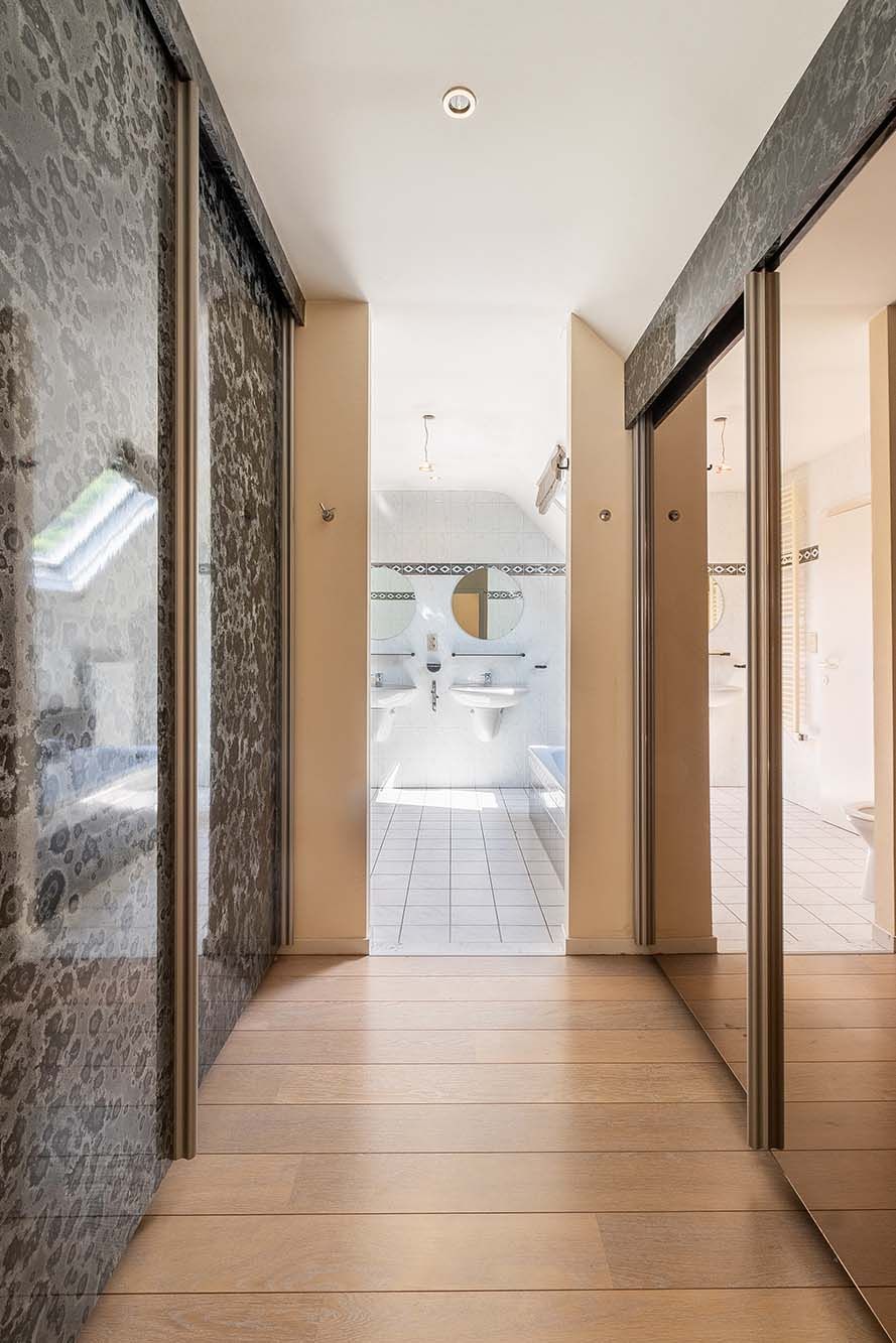 Vrijstaande ruime woning in Hove met 5 slaapkamers foto 14