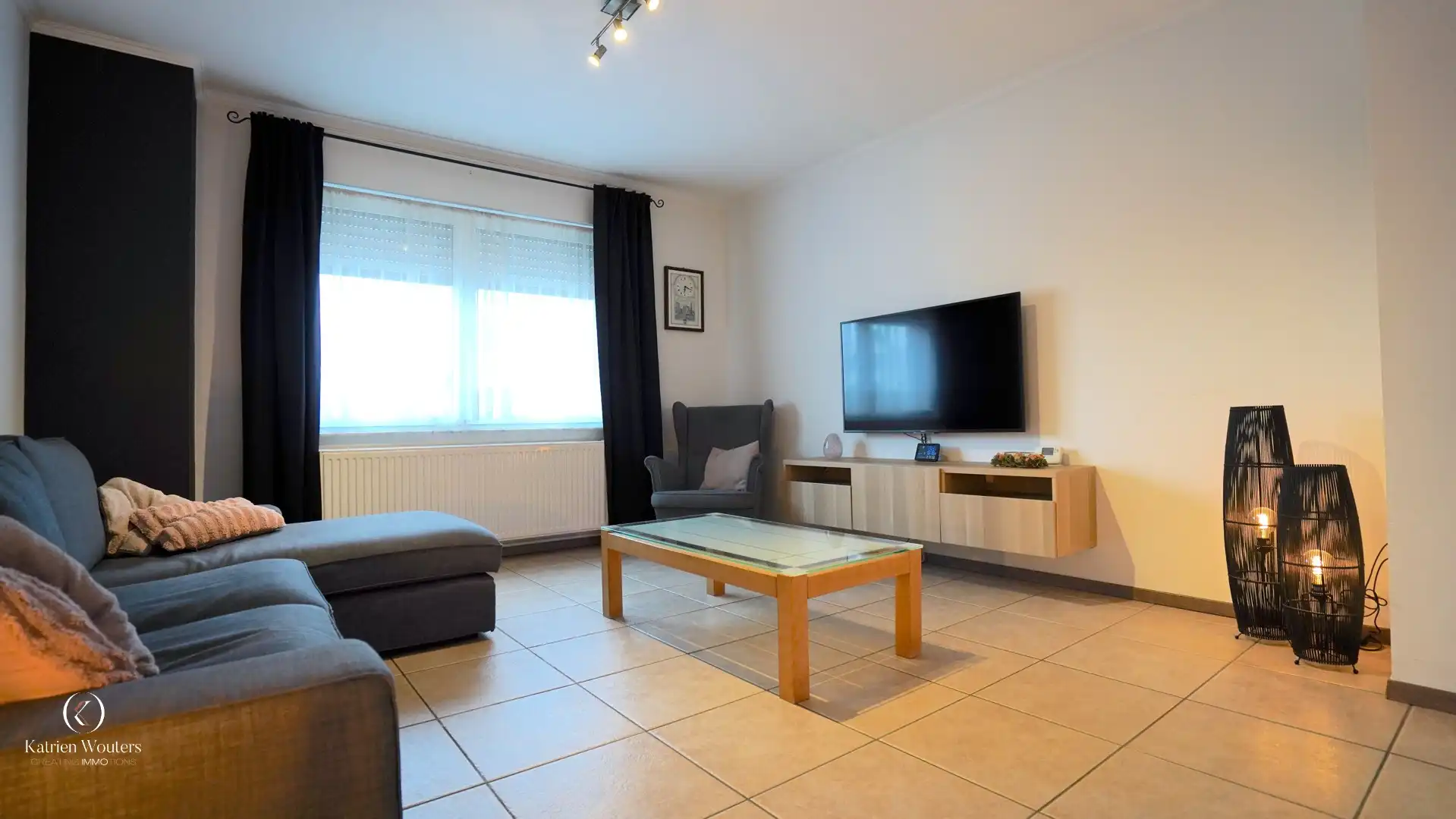 Gunstig gelegen gerenoveerde gezinswoning met tuin foto 3