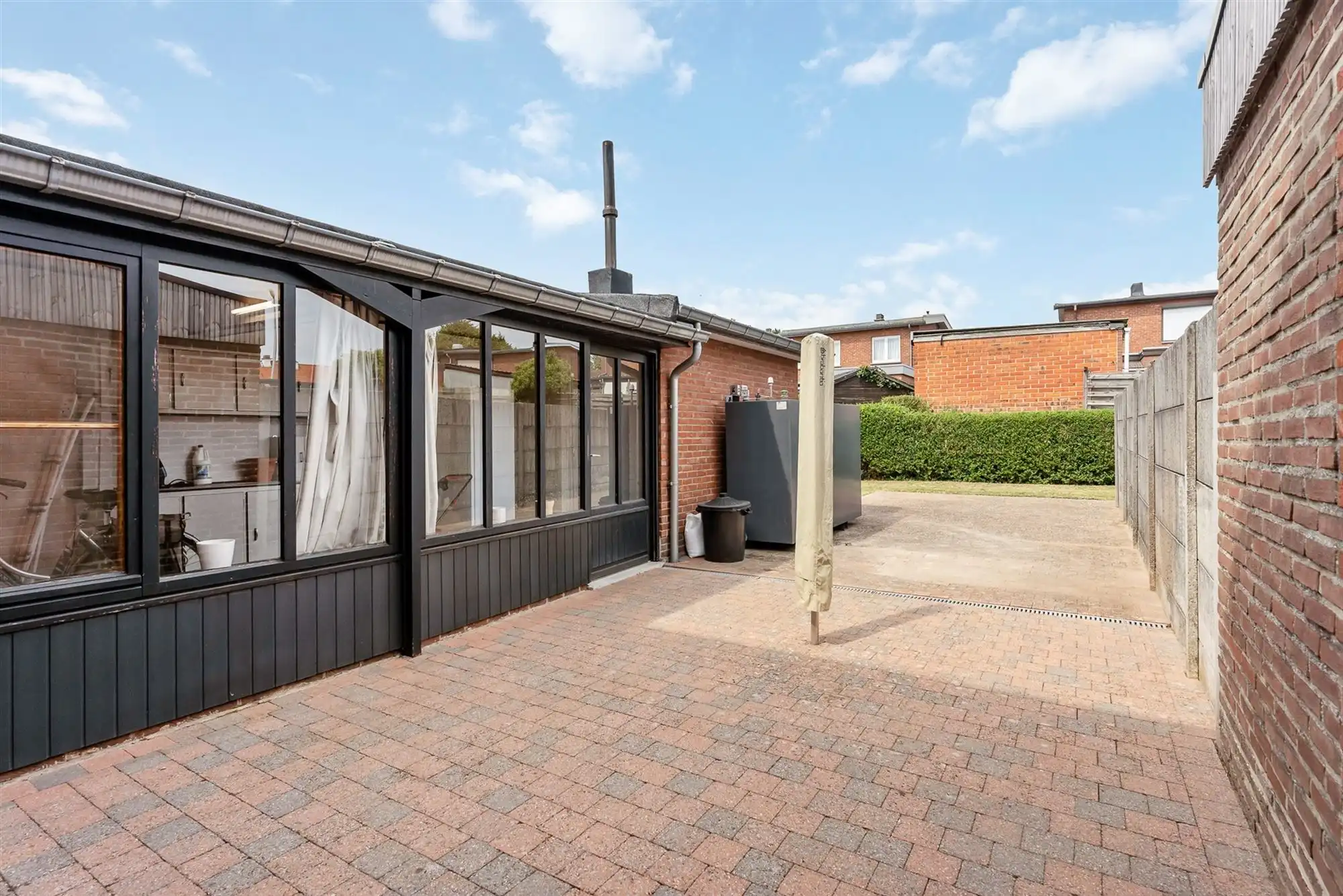 PERFECT ONDERHOUDEN WONING MET ACHTERINRIT NAAR TUIN IN BERINGEN CENTRUM foto 19