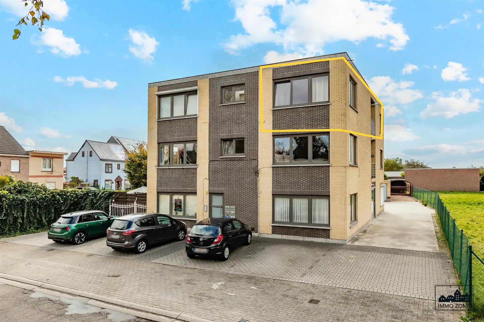 Hoofdfoto van de publicatie: 2 slaapkamerappartement met staanplaats te Sint-Niklaas